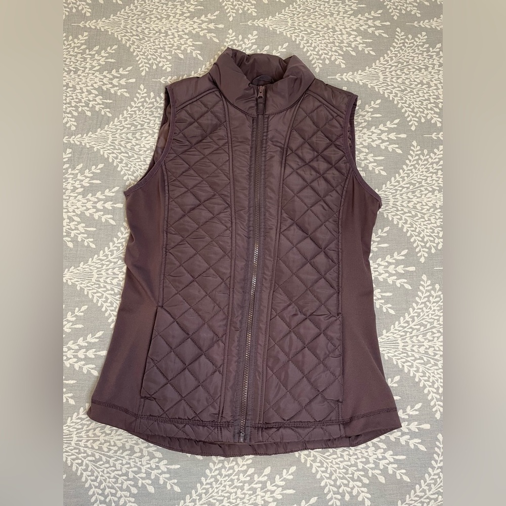 Maurices quilted puffer vest Plum Woman’s Size Medium